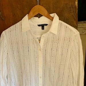 Women’s Banana Republic White Button Down Eyelet